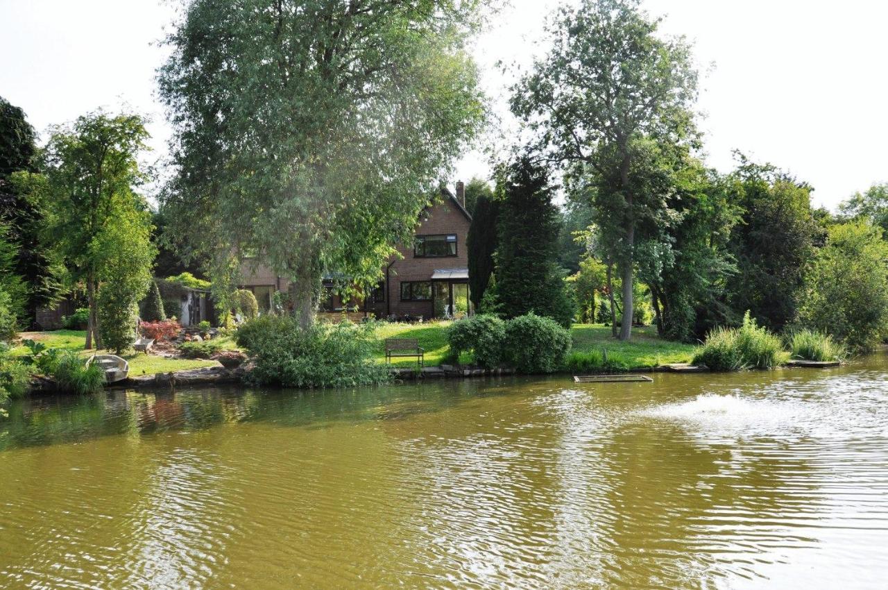 The Willows Bed & Breakfast York Exterior photo